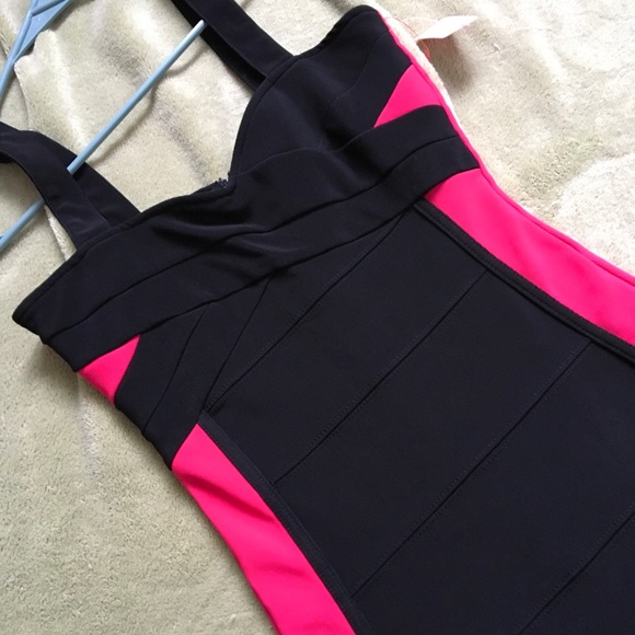 NWOT ▪️Black & Pink Bandage Dress - Picture 3 of 10